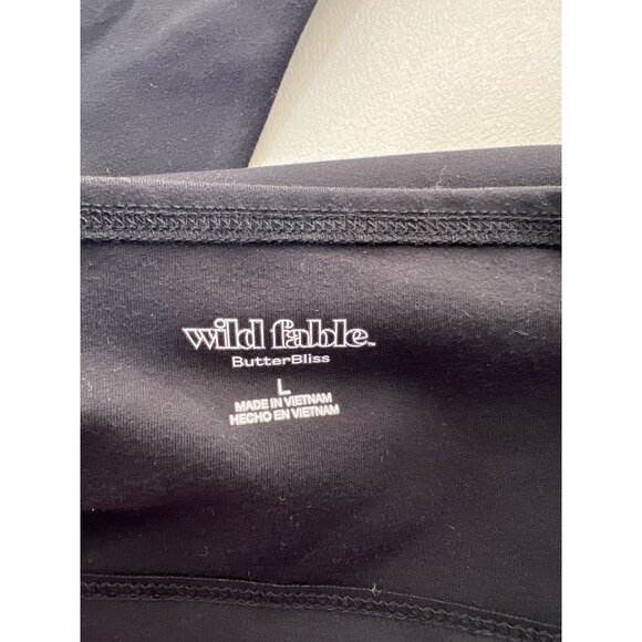 Wild Fable Crop Top Size Large Halter Plunge ButterBliss Tank Top Black Modern - Picture 5 of 9